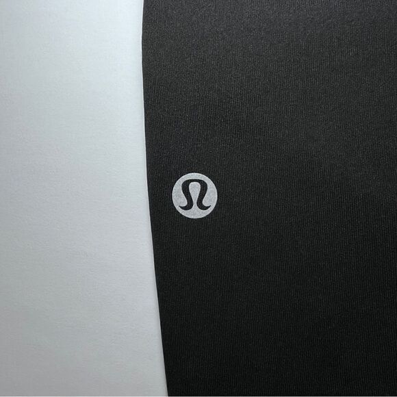 Lululemon Speed Up Tight *Mesh 28" in Black - Picture 8 of 9